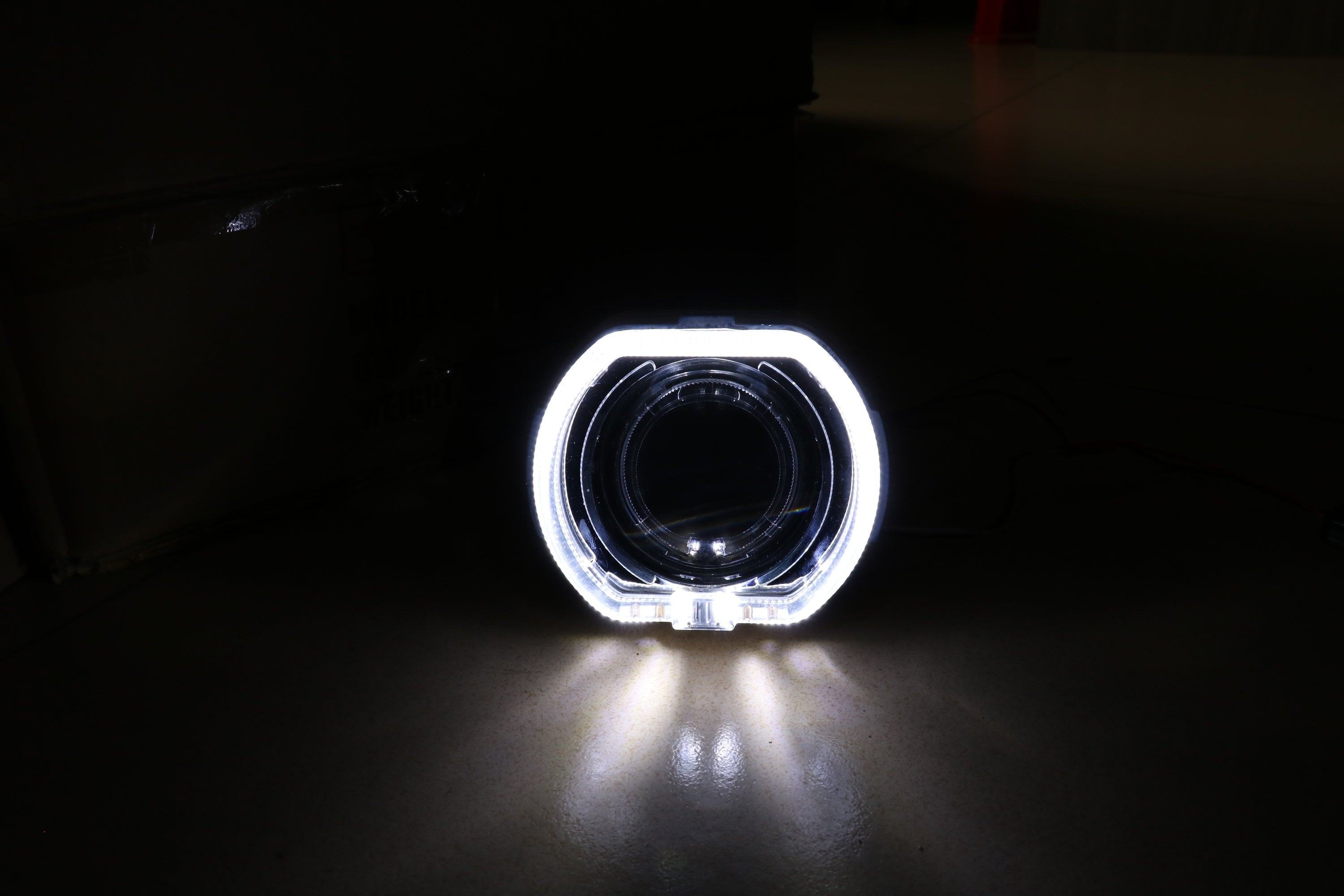 Капачки за LED лупи 2.5" BMW LED White — к-т 2бр.
